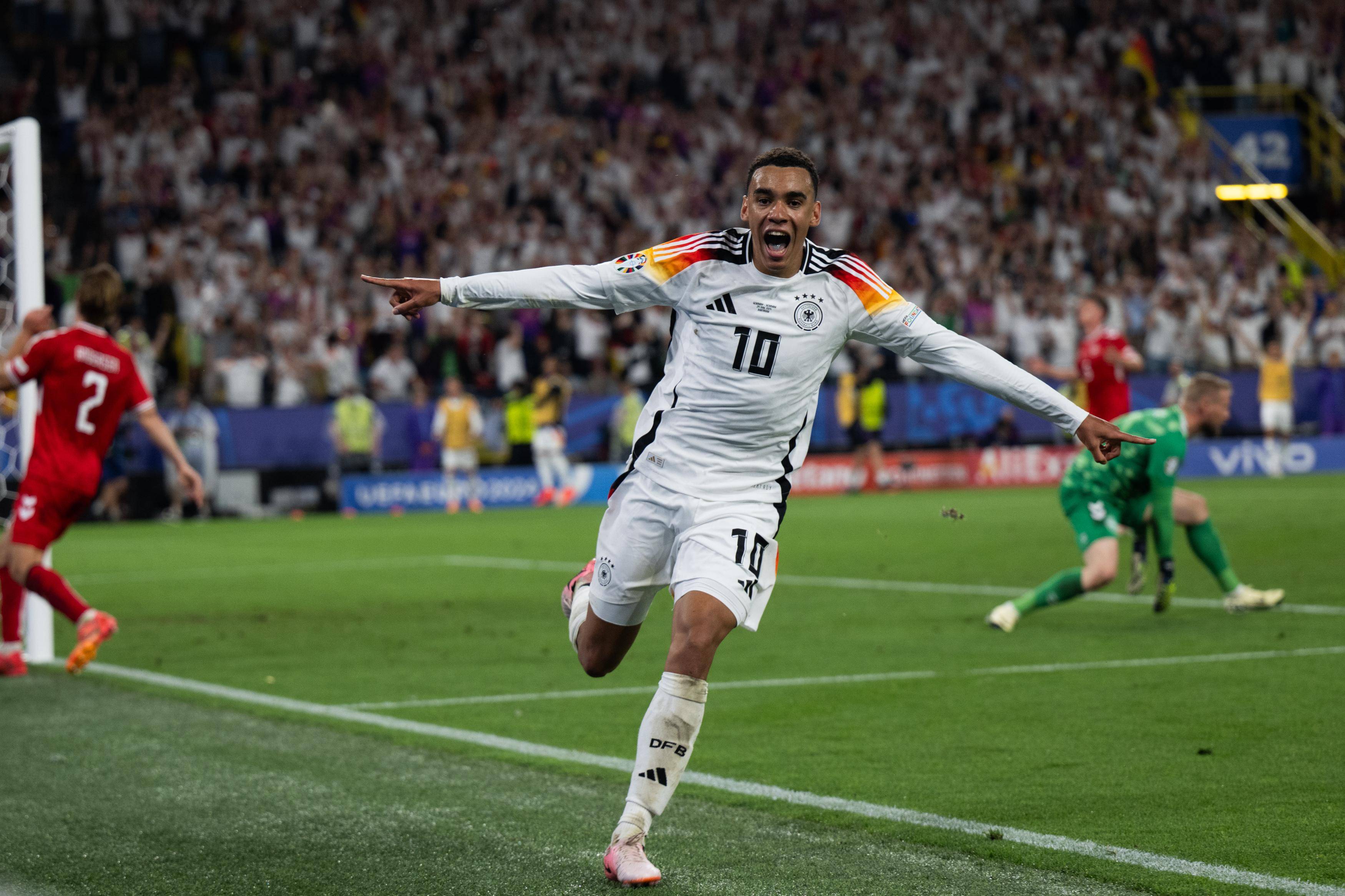 己卓越的表 己卓越的表