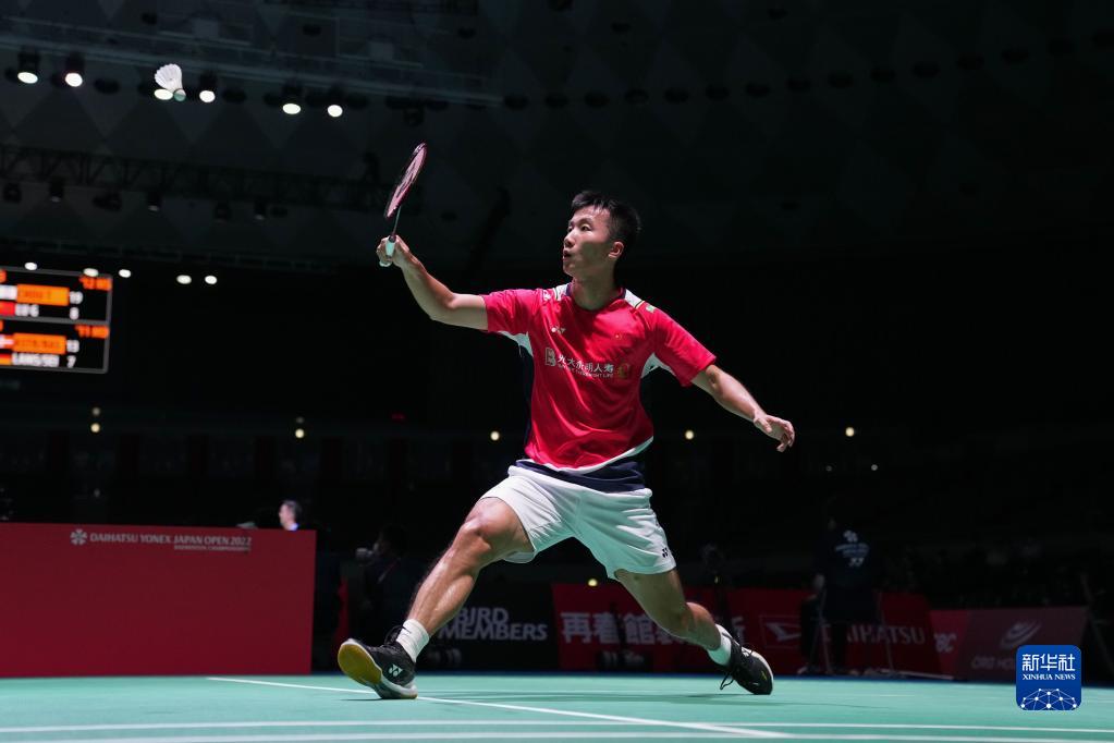 强硬的进攻 强硬的进攻